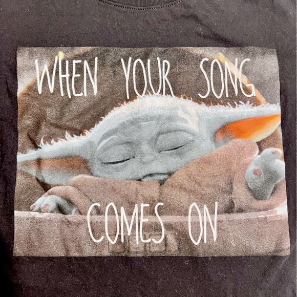 ***💲BOGO💲*** cropped Star Wars Tee - Picture 4 of 6